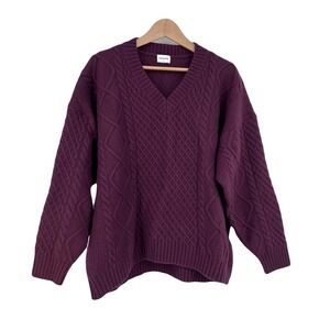 Aritzia Sunday Best Cable Knit V Neck Sweater Women's Size L Merino Wool Blend